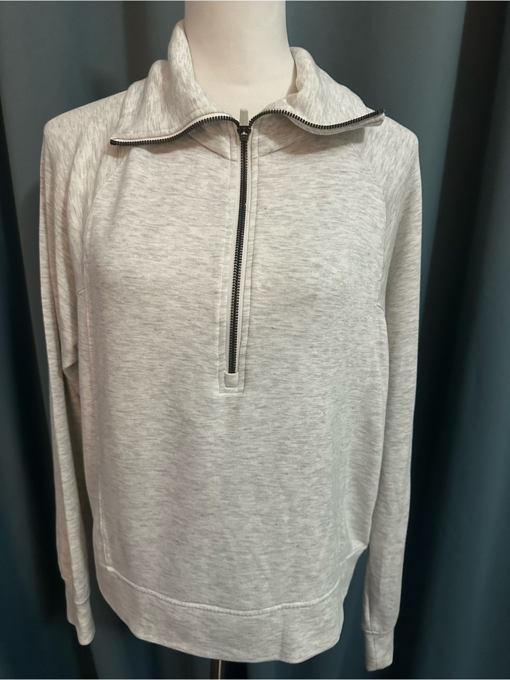 Danskin Women’s M Luxe Half Zip Pullover Heather Gray Soft Stretch Athleisure